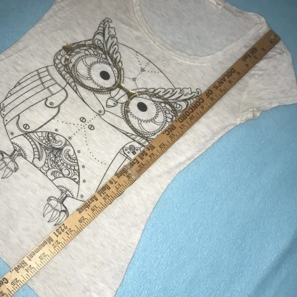 ZENANA OUTFITTERS lightweight owl top short sleeve size S - Picture 6 of 7
